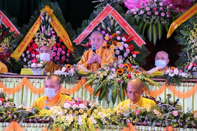 Hòa thượng Thích Đức Thanh lấy ý kiến thông qua nhân sự đại hội Hòa thượng Thích Đức Thanh lấy ý kiến thông qua nhân sự đại hội