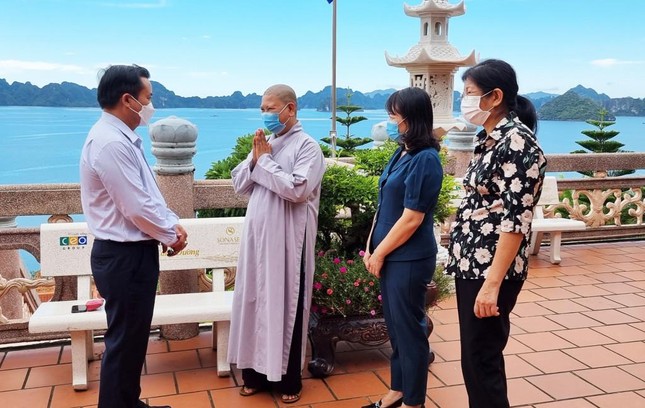 Thăm hỏi và chúc mừng lễ Vu lan - Báo hiếu tại Thiền viện Trúc Lâm Giác Tâm (huyện Vân Đồn) - Ảnh: TĐH Thăm hỏi và chúc mừng lễ Vu lan - Báo hiếu tại Thiền viện Trúc Lâm Giác Tâm (huyện Vân Đồn) - Ảnh: TĐH