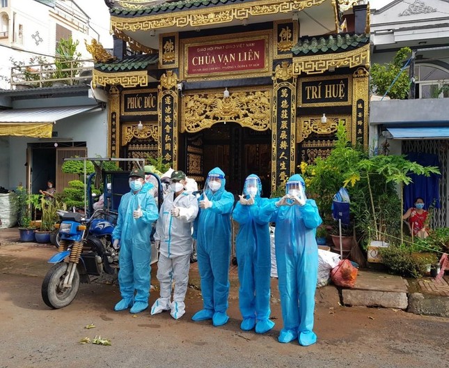 Chuẩn bị an toàn trước khi đi hỗ trợ cho bà con khu phong tỏa, cách ly Chuẩn bị an toàn trước khi đi hỗ trợ cho bà con khu phong tỏa, cách ly