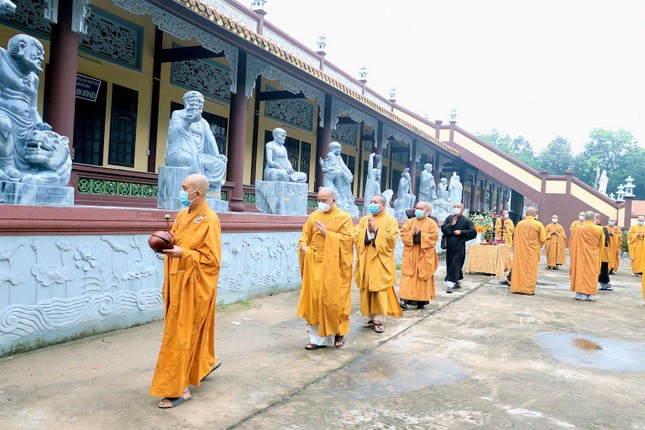 Lễ sái tịnh, an vị tôn tượng Thập bát La Hán tại Trung tâm Văn hóa tượng Niết-bàn (chùa Hội Khánh)