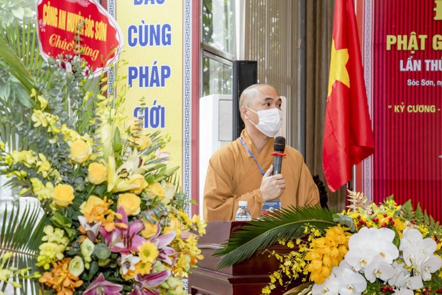 Đại đức Thích Viên Giác, Ủy viên Ban Trị sự Phật giáo TP.Hà Nội, Trưởng ban Trị sự GHPGVN huyện Sóc Sơn phát biểu khai mạc đại hội