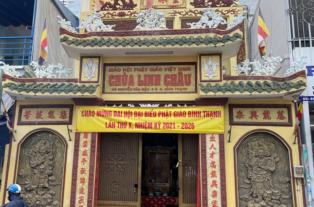 Các tự viện trên địa bàn quận treo băng-rôn chào mừng Các tự viện trên địa bàn quận treo băng-rôn chào mừng