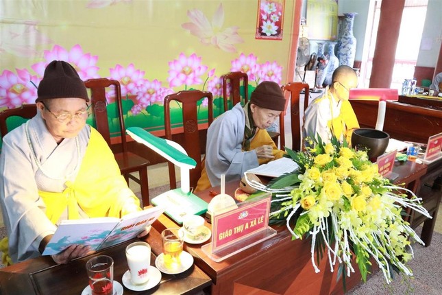 Hội đồng Giới sư Ni