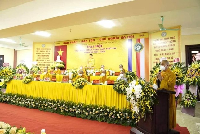 Thượng tọa Thích Thọ Lạc ban đạo từ