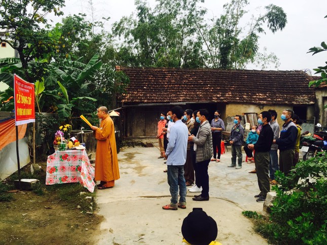 Động thổ khởi công xây dựng nhà Đại đoàn kết cho gia đình bà Nguyễn Thị Loan