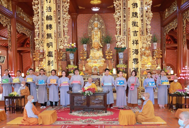 Cúng dường trai Tăng Cúng dường trai Tăng