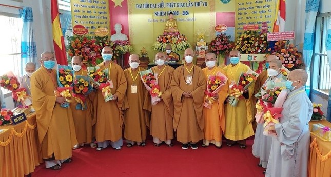 Tân Ban Trị sự Phật giáo TP.Phan Rang - Tháp Chàm ra mắt đại hội và nhận hoa chúc mừng Tân Ban Trị sự Phật giáo TP.Phan Rang - Tháp Chàm ra mắt đại hội và nhận hoa chúc mừng