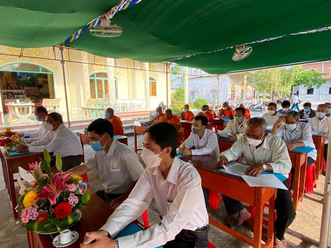 Đại biểu tham dự hội nghị Đại biểu tham dự hội nghị