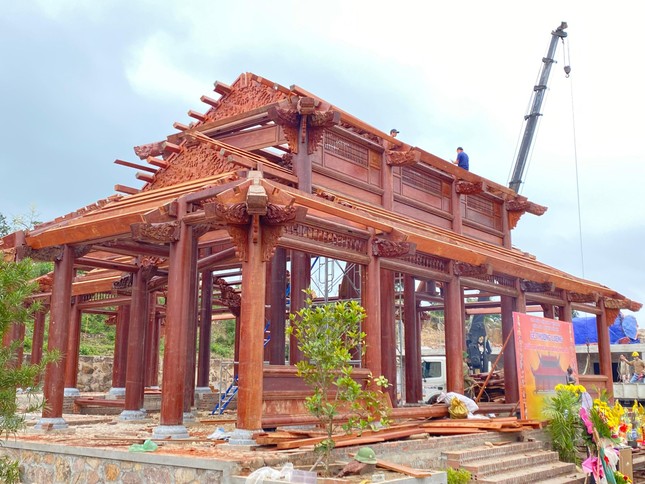 Ngôi đại hùng bảo điện chùa Sâu đang dần hình thành Ngôi đại hùng bảo điện chùa Sâu đang dần hình thành