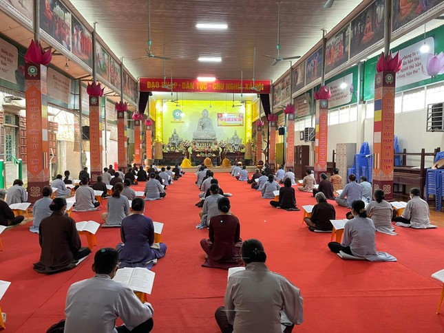 Quang cảnh buổi lễ Quang cảnh buổi lễ