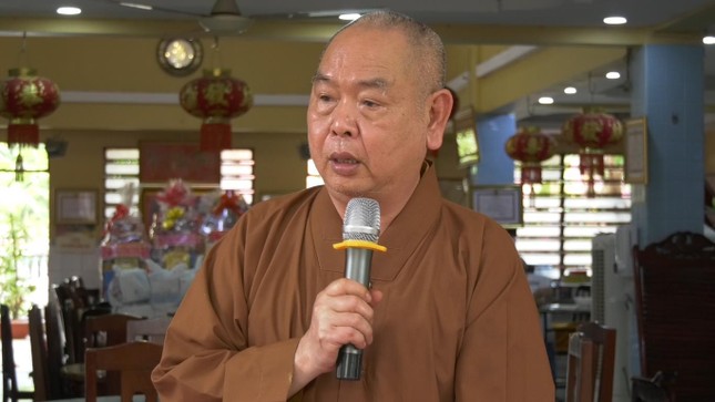 Thượng tọa Thích Huệ Công đúc kết phiên họp