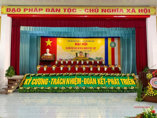 Công tác thiết trí hội trường đã hoàn tất Công tác thiết trí hội trường đã hoàn tất