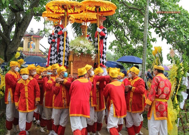 Cung thỉnh kim quan Trưởng lão Hòa thượng nhập bảo tháp Cung thỉnh kim quan Trưởng lão Hòa thượng nhập bảo tháp