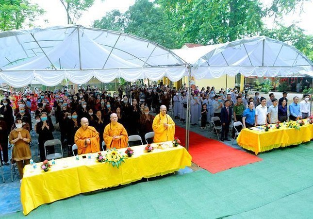 Quang cảnh buổi lễ Quang cảnh buổi lễ