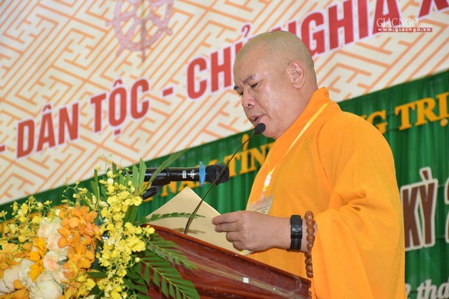 Thượng tọa Thích Đạo Không đọc báo cáo tổng kết Thượng tọa Thích Đạo Không đọc báo cáo tổng kết