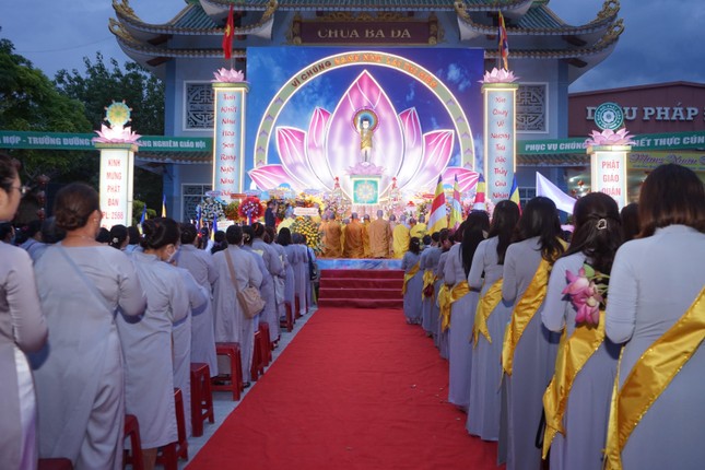 Quang cảnh buổi lễ Quang cảnh buổi lễ