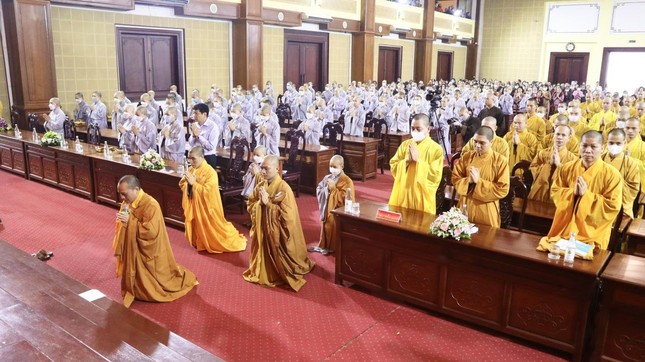 Đại đức Thích Đạo Mẫn tác bạch cầu thỉnh lễ khai pháp Đại đức Thích Đạo Mẫn tác bạch cầu thỉnh lễ khai pháp