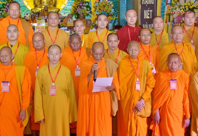 Hòa thượng Danh Đổng thay mặt tân Ban Trị sự GHPGVN khóa X, nhiệm kỳ 2022-2027 phát biểu nhận nhiệm vụ