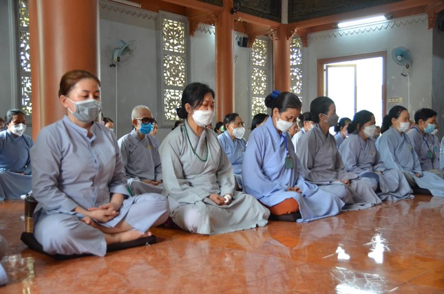 Thực tập tọa thiền