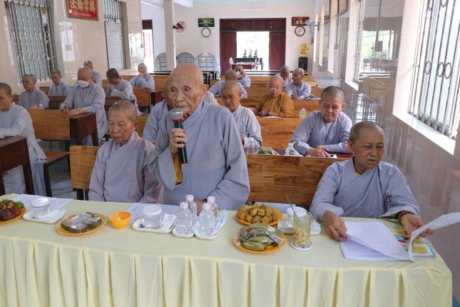 Ni trưởng Thích nữ Như Ngọc phát biểu chỉ đạo Ni trưởng Thích nữ Như Ngọc phát biểu chỉ đạo