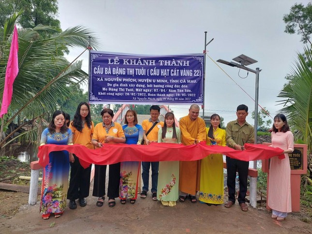Cắt băng khánh thành cầu Hạt Cát Vàng số 22 Cắt băng khánh thành cầu Hạt Cát Vàng số 22