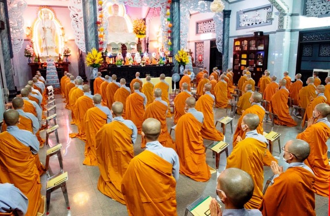 Đồng tụng thời kinh, phát lồ sám hối Đồng tụng thời kinh, phát lồ sám hối