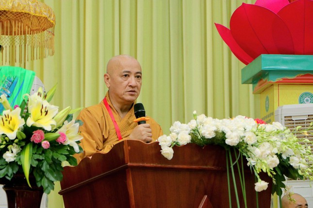 Hòa thượng Thích Huệ Thông phát biểu bế mạc
