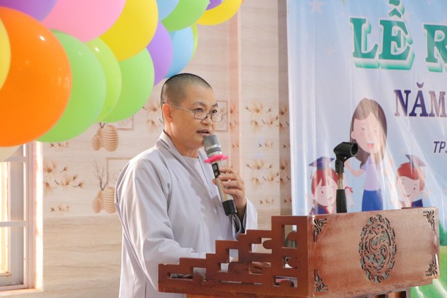 Ni sư Thích nữ Huệ Đạo phát biểu Ni sư Thích nữ Huệ Đạo phát biểu