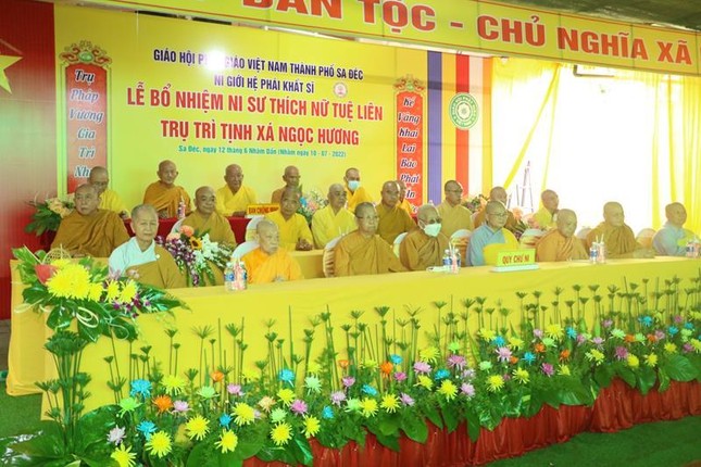 Chư tôn đức chứng minh buổi lễ