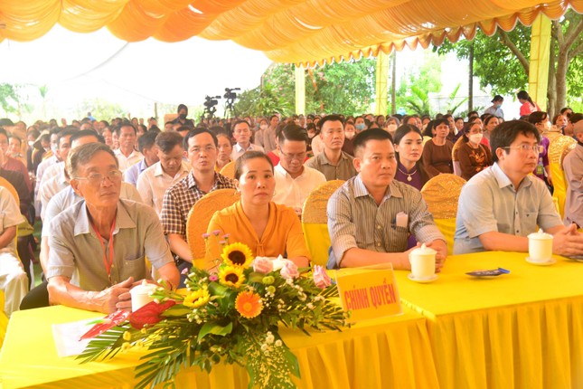 Đại biểu chính quyền