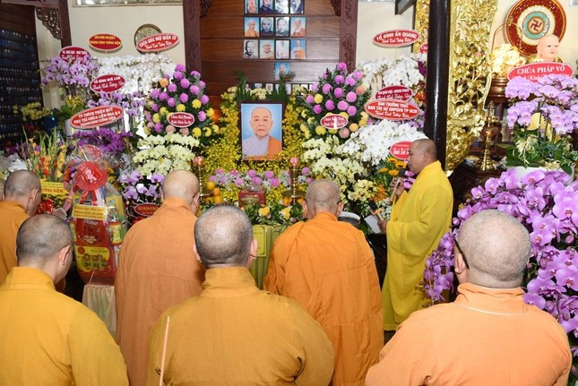 Quang cảnh buổi lễ Quang cảnh buổi lễ