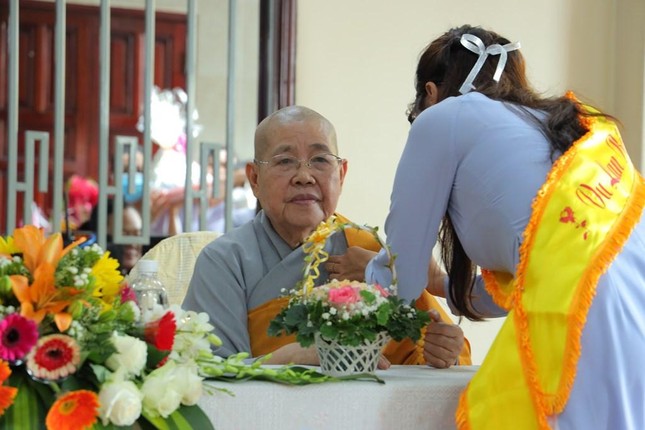 Nghi thức cài hoa hồng