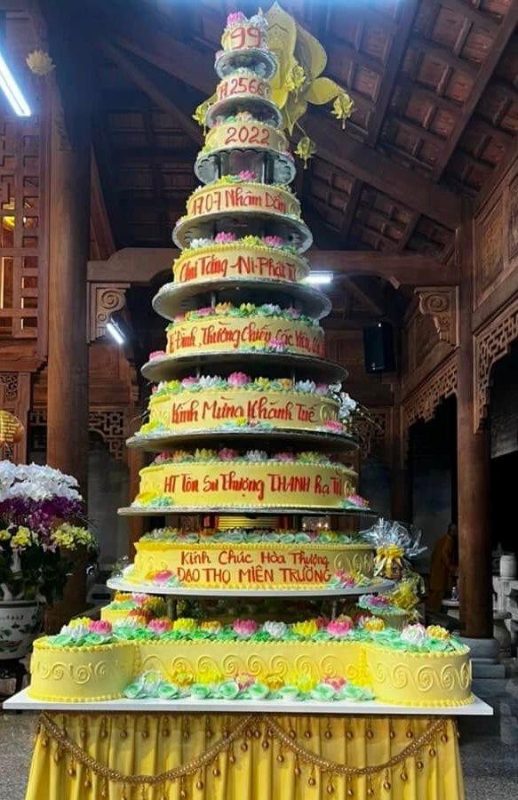 Tăng Ni, Phật tử thuộc Thiền phái Trúc Lâm trong và ngoài nước kính mừng khánh tuế Đức Trưởng lão Hòa thượng Thích Thanh Từ &quot;Đạo thọ miên trường&quot;