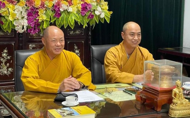 Thượng tọa Thích Tâm Định và Thượng tọa Thích Tâm Minh chủ trì buổi họp báo sáng 30-8 Thượng tọa Thích Tâm Định và Thượng tọa Thích Tâm Minh chủ trì buổi họp báo sáng 30-8