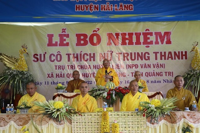 Hòa thượng Thích Thiện Tấn ban đạo từ