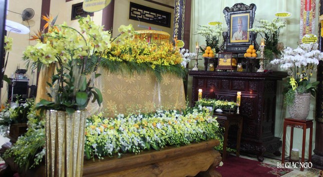 Giác linh đường - nơi tôn trí kim quan cố Trưởng lão Hòa thượng