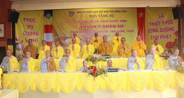 Niệm Phật cầu gia hộ