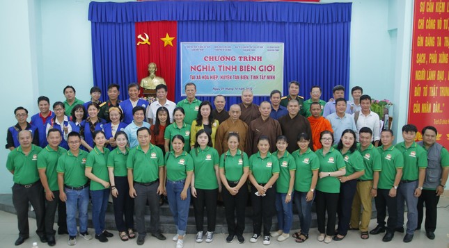 Ban Trị sự GHPGVN quận Bình Thạnh tham gia chương trình “ Nghĩa tình biên giới” Ban Trị sự GHPGVN quận Bình Thạnh tham gia chương trình “ Nghĩa tình biên giới”