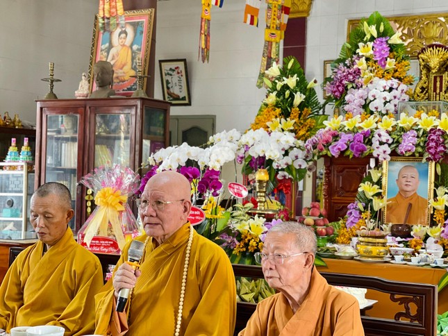 Hòa thượng Thích Đạt Niệm ôn lại hành trạng của cố Hòa thượng Thích Trí Đạo