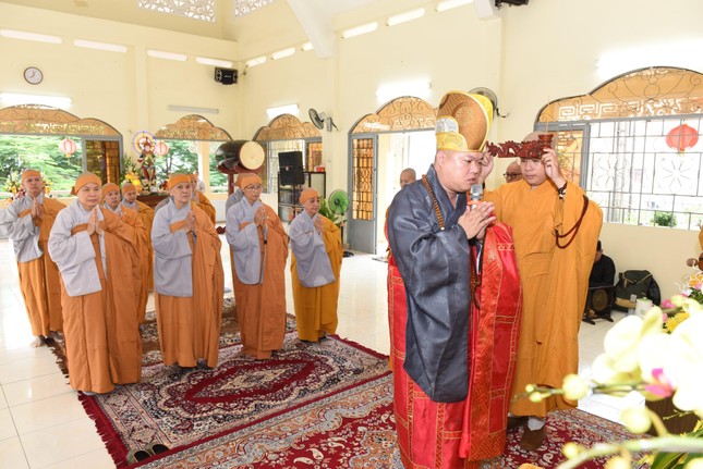 Khóa lễ cúng ngọ, cung tiến Giác linh Khóa lễ cúng ngọ, cung tiến Giác linh