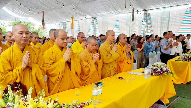 Niệm Phật cầu gia hộ