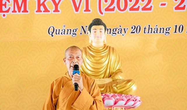 Hòa thượng Thích Thiện Thành ban đạo từ Hòa thượng Thích Thiện Thành ban đạo từ