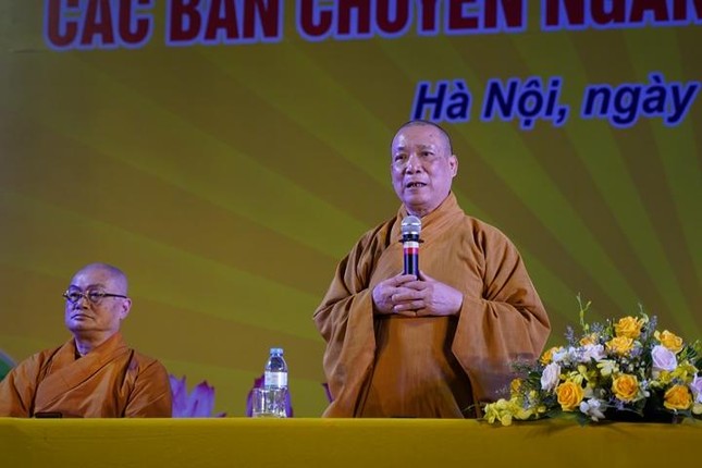 Hòa thượng Thích Bảo Nghiêm ban đạo từ Hòa thượng Thích Bảo Nghiêm ban đạo từ