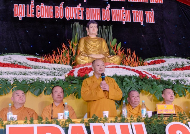 Thượng tọa Thích Tâm Định ban đạo từ