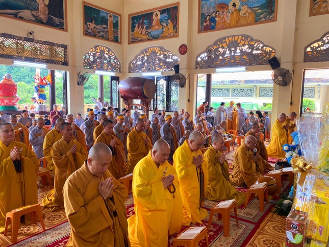 Nhất tâm cầu nguyện