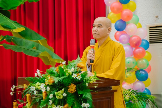 Thượng tọa Thích Nguyên Thành phát biểu Thượng tọa Thích Nguyên Thành phát biểu