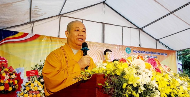 Hòa thượng Thích Thọ Lạc ban đạo từ