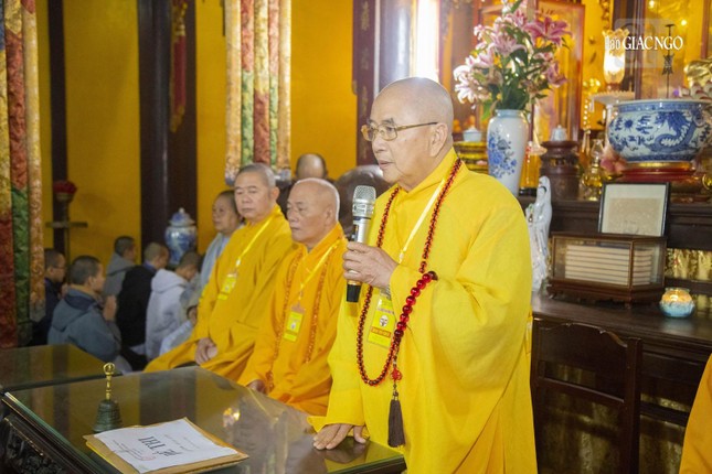 Hòa thượng Thích Khế Chơn ban huấn từ