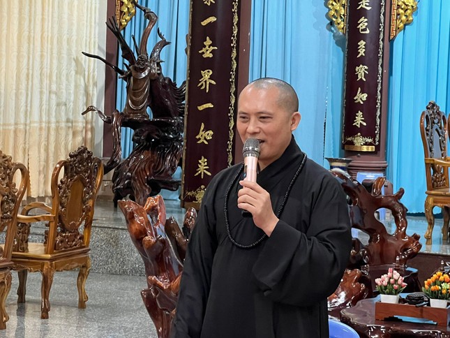Đại đức Thích Nguyên Duyên phát biểu khai mạc Đại đức Thích Nguyên Duyên phát biểu khai mạc