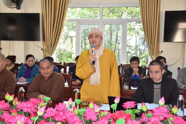 Đại đức Thích Châu Phong, Trưởng ban Pháp chế GHPGVN tỉnh Nghệ An phát biểu ý kiến Đại đức Thích Châu Phong, Trưởng ban Pháp chế GHPGVN tỉnh Nghệ An phát biểu ý kiến